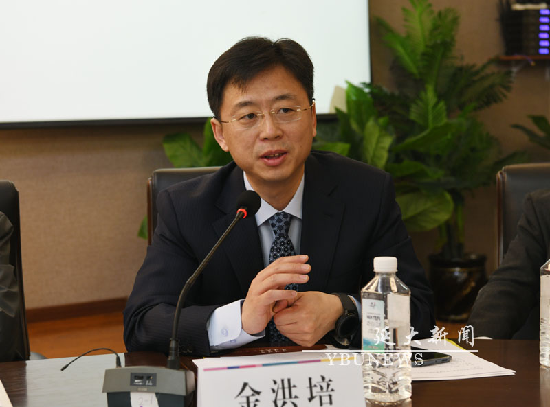 1.金洪培處長(zhǎng)主持會(huì)議 拷貝.jpg