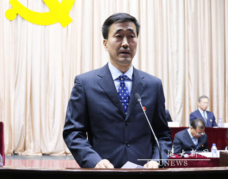 5 理5學(xué)院黨委書記、分黨校校長代表優(yōu)秀組織單位發(fā)展.jpg